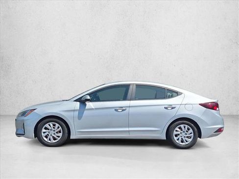 Used 2019 Hyundai Elantra SE FWD image 8