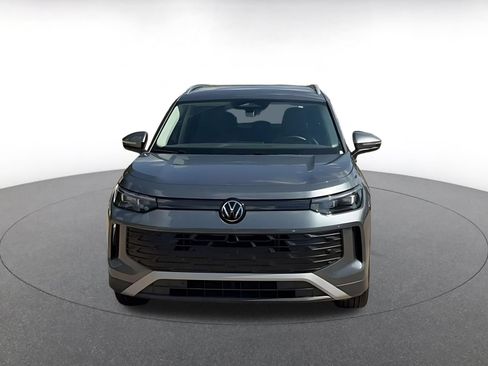 Used 2026 Volkswagen Tiguan SE FWD image 4