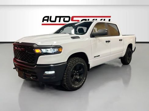 Used 2025 RAM 1500 Warlock AWD/4WD image 3