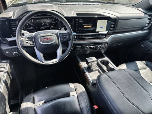 Used 2024 GMC Sierra 1500 Elevation w/ Elevation Premium Package AWD/4WD image 20