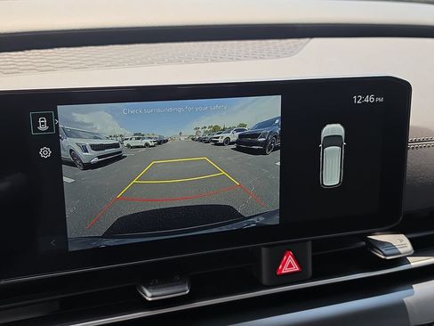 New 2027 Kia Carnival LXS FWD image 24