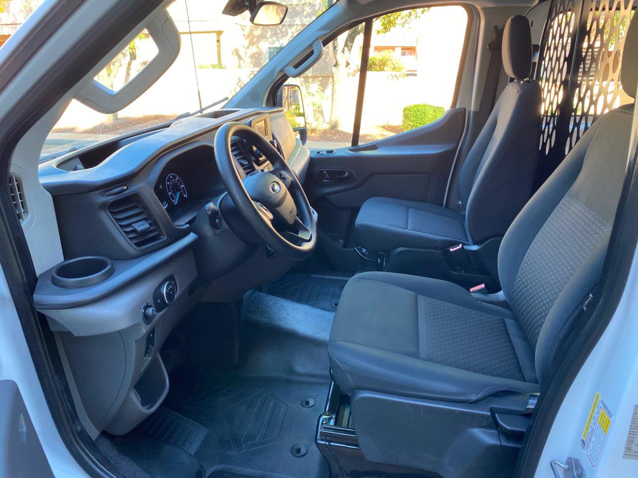 Used 2025 Ford Transit 250 Low Roof w/ Exterior Upgrade Package RWD image 28