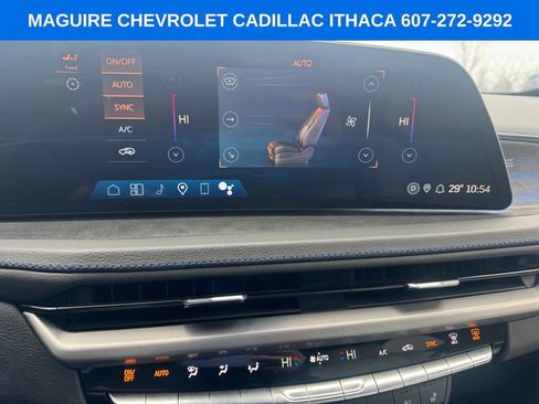 Used 2024 Cadillac XT4 Sport AWD/4WD image 10