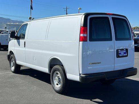 New 2025 Chevrolet Express 2500 w/ Driver Convenience Package image 7