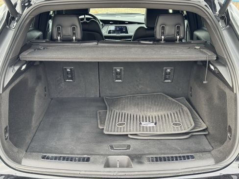 Used 2023 Cadillac XT4 Sport w/ Driver Assist Package image 38