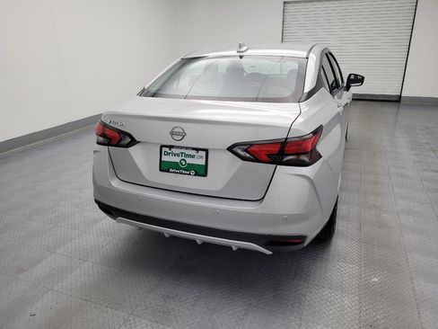 Used 2025 Nissan Versa SV FWD image 7