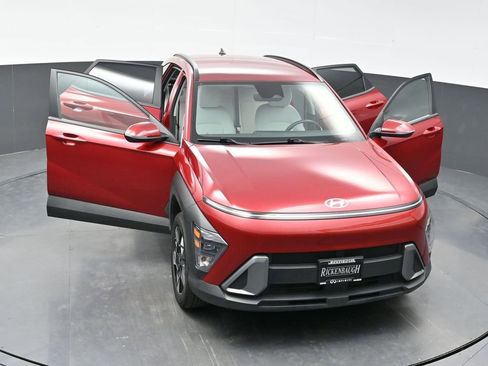 Used 2025 Hyundai Kona SEL AWD/4WD image 44