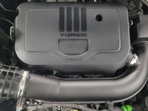 Used 2023 GMC Acadia SLE w/ Driver Convenience Package FWD image 30