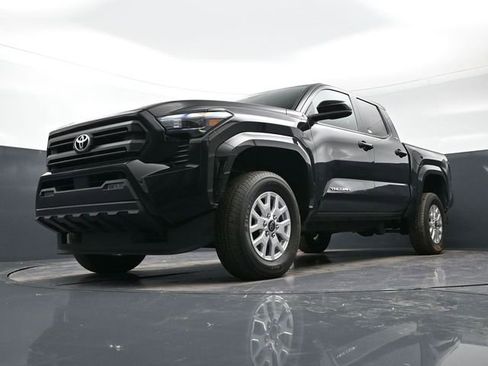 Used 2024 Toyota Tacoma SR5 image 39