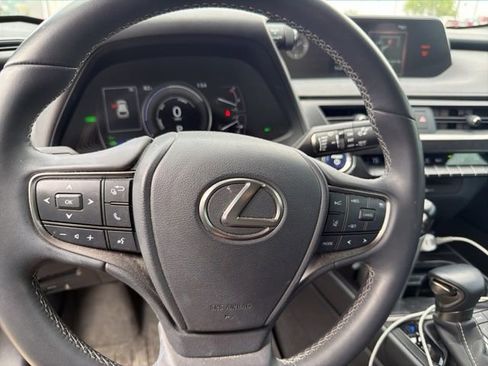 Used 2021 Lexus UX 250h w/ Accessory Package (Z1) image 9