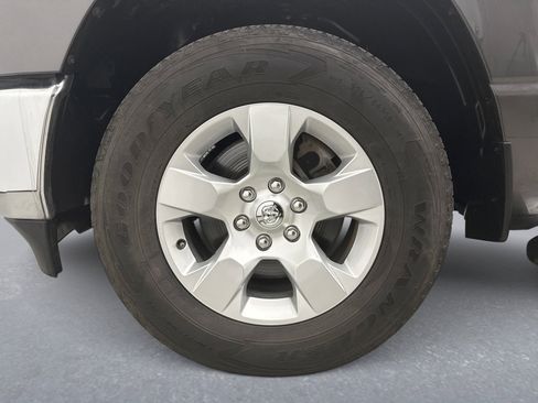 Used 2022 RAM 1500 Big Horn AWD/4WD image 23