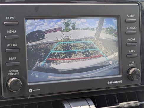 Used 2020 Toyota RAV4 XLE FWD image 7