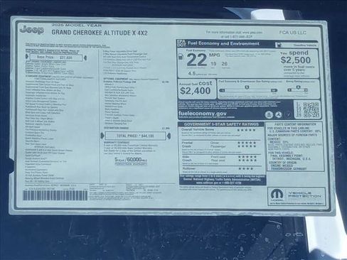 New 2025 Jeep Grand Cherokee Altitude image 17