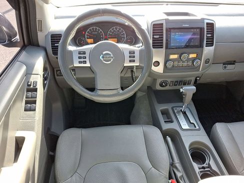 Used 2016 Nissan Frontier SL w/ Moonroof Package image 21