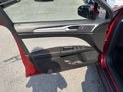 Used 2013 Ford Fusion S FWD image 9