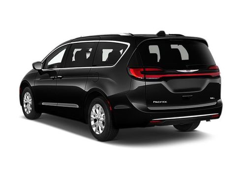 Used 2024 Chrysler Pacifica Touring-L FWD image 2
