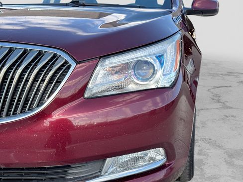 Used 2015 Buick LaCrosse FWD image 11