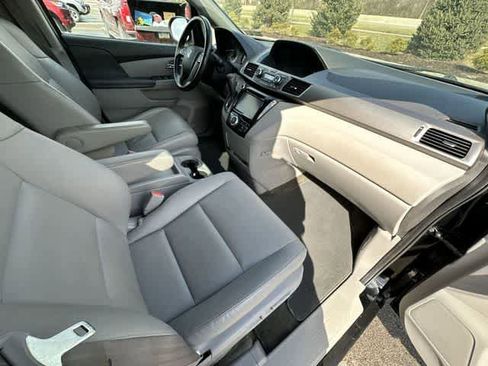 Used 2016 Honda Odyssey EX-L image 19