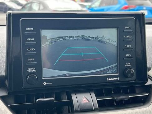 Used 2021 Toyota RAV4 XLE FWD image 27