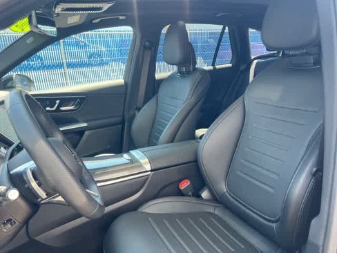 Used 2026 Mercedes-Benz GLC 300 image 11