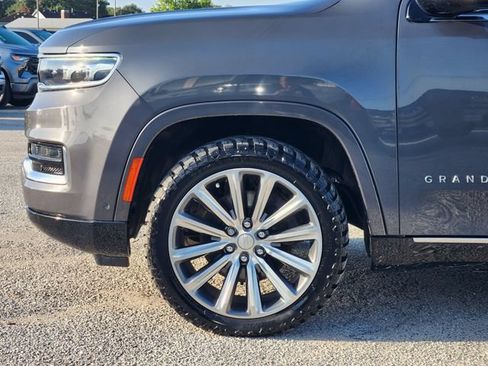 Used 2022 Jeep Grand Wagoneer Series II w/ Convenience Group III AWD/4WD image 9