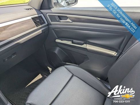 Used 2018 Volkswagen Atlas SE FWD image 18