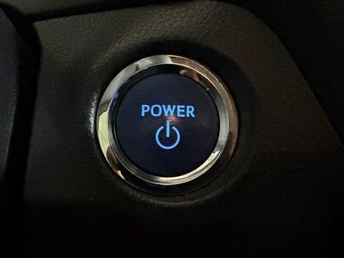 Certified 2021 Toyota RAV4 XLE Premium AWD/4WD image 21