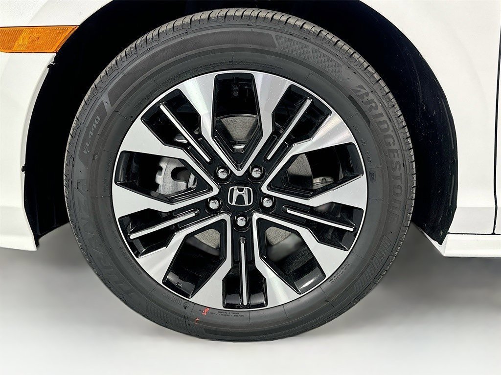 Certified 2026 Honda Odyssey Elite image 15