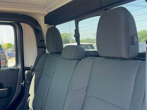 New 2025 Jeep Gladiator Willys image 29