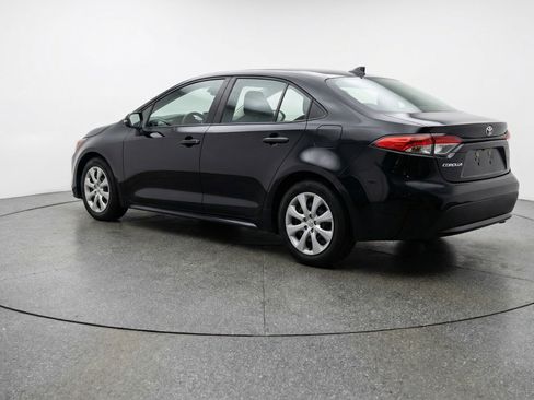 Used 2025 Toyota Corolla LE image 6