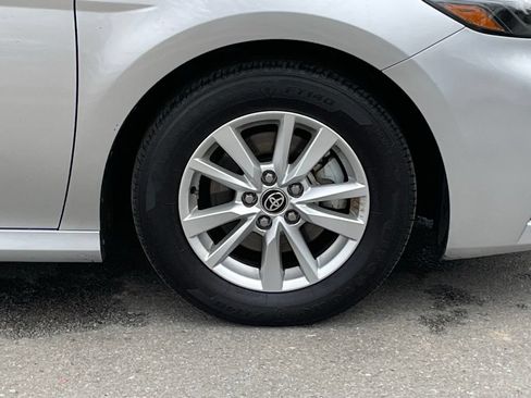 Used 2025 Toyota Camry SE FWD image 31