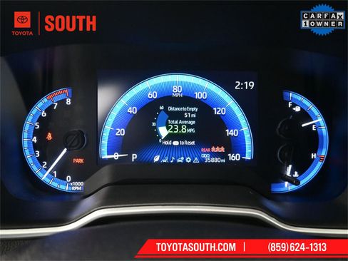 Used 2022 Toyota Corolla Cross XLE image 12