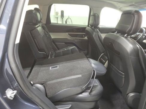 Certified 2024 Lincoln Nautilus Premier w/ Equipment Group 102A image 43