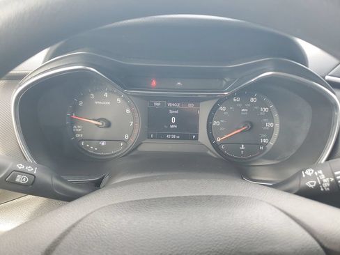 Used 2023 Chevrolet TrailBlazer LT FWD image 21