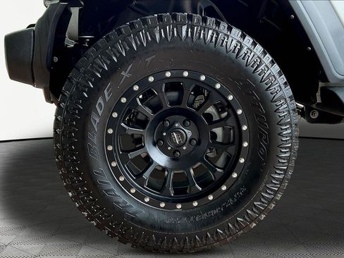 Used 2022 Jeep Wrangler Unlimited Sport AWD/4WD image 32