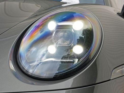 Used 2020 Porsche 911 Carrera S w/ Sport Package RWD image 59