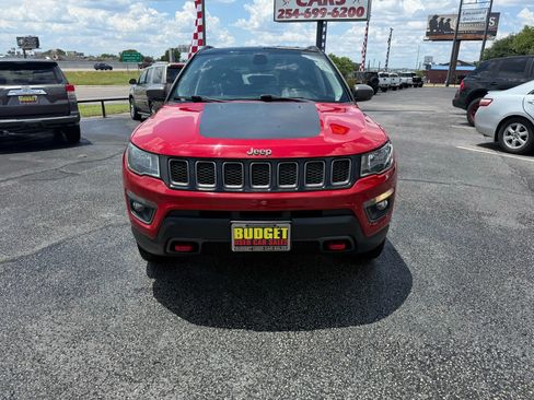Used 2020 Jeep Compass Trailhawk image 2