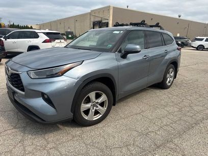 Used 2022 Toyota Highlander LE