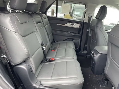New 2026 Ford Explorer Active image 22