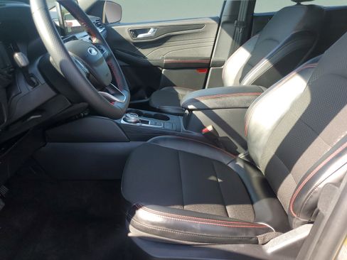 Used 2025 Ford Escape ST-Line FWD image 14
