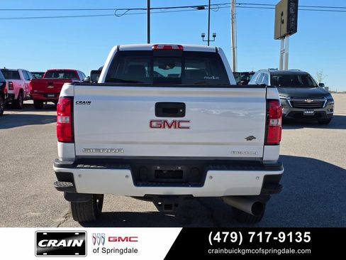 Used 2018 GMC Sierra 3500 Denali w/ Duramax Plus Package AWD/4WD image 6