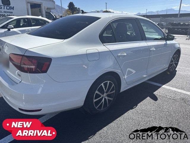 Used 2017 Volkswagen Jetta SE FWD image 9