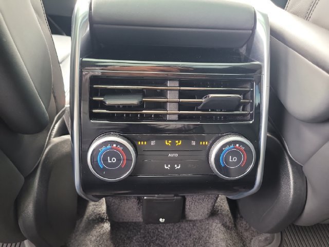 Used 2023 Land Rover Range Rover SE AWD/4WD image 15