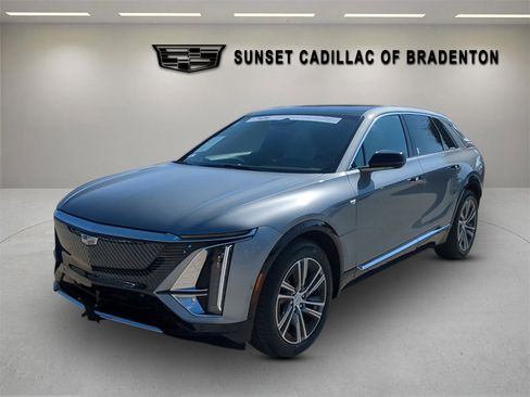 Certified 2024 Cadillac Lyriq Luxury image 8