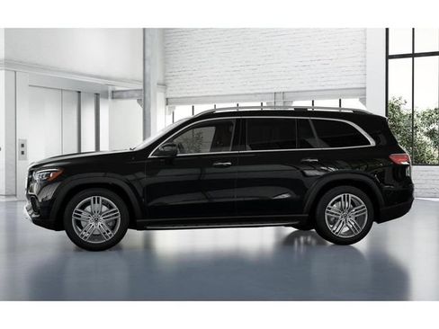 Certified 2026 Mercedes-Benz GLS 450 4MATIC image 35
