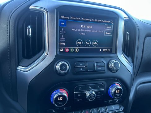 Used 2021 GMC Sierra 2500 SLE w/ SLE Value Package; image 11