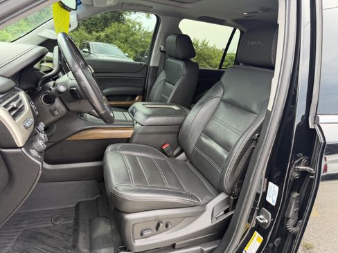 Used 2019 GMC Yukon Denali AWD/4WD image 13