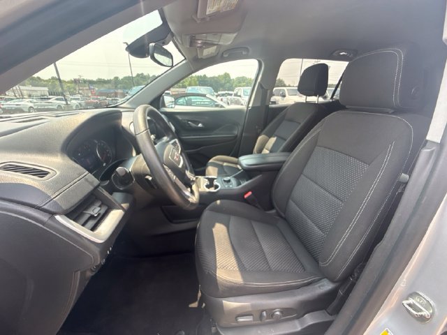 Used 2022 GMC Terrain SLE w/ Driver Convenience Package FWD image 16