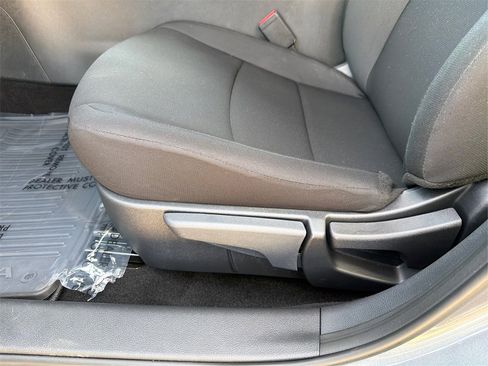 Used 2025 Nissan Sentra S image 19