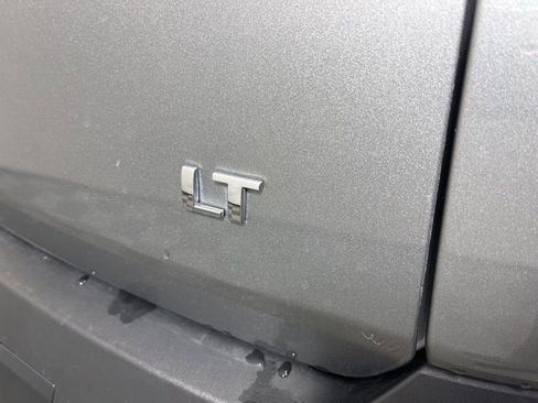 Used 2023 Chevrolet Traverse LT image 4